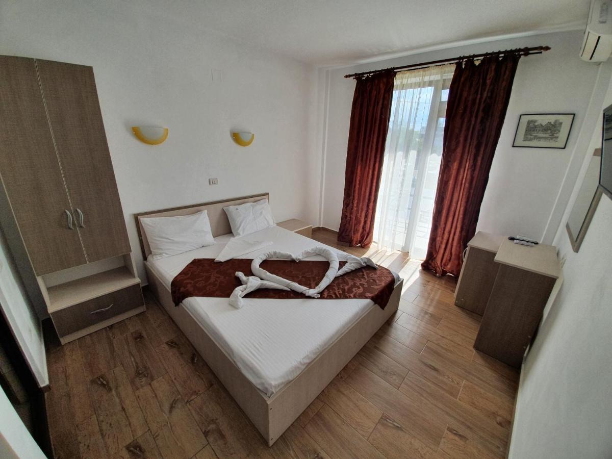 Vila Bliss Costinesti Bagian luar foto